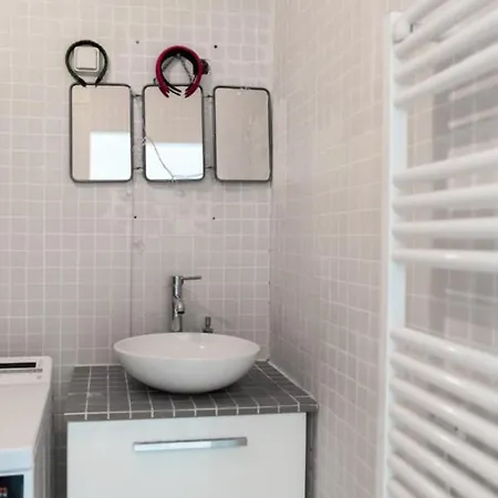 Nice Studio Close To The Canal Saint-Martin Apartment Paris