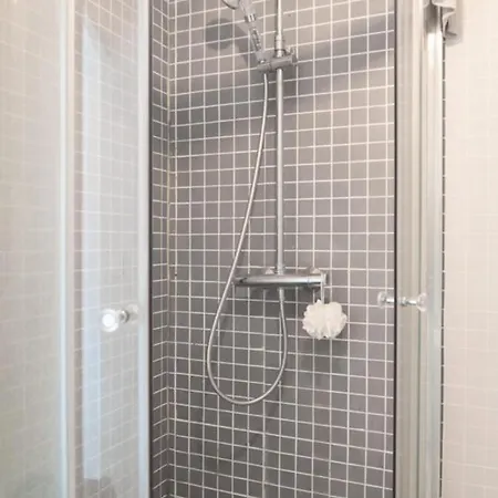 Nice Studio Close To The Canal Saint-Martin Appartamento Parigi